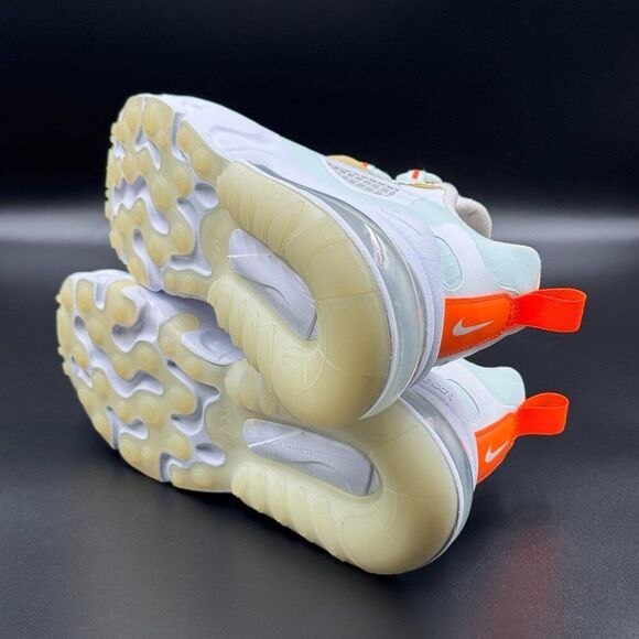 Wmns Nike Air Max 270 React 'Hyper Crimson' - Picture 7 of 10